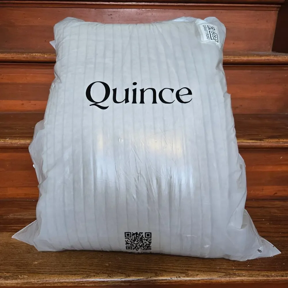 New Quince 100% Cotton Velvet Vertical Channel Quilt King / Cal King Light Taupe